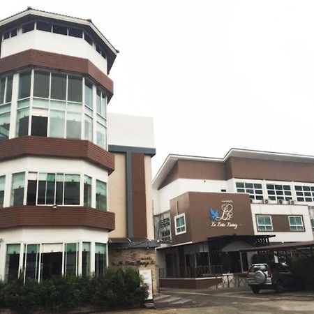 Hotel Le Lerts Living Khon Kaen Exteriör bild