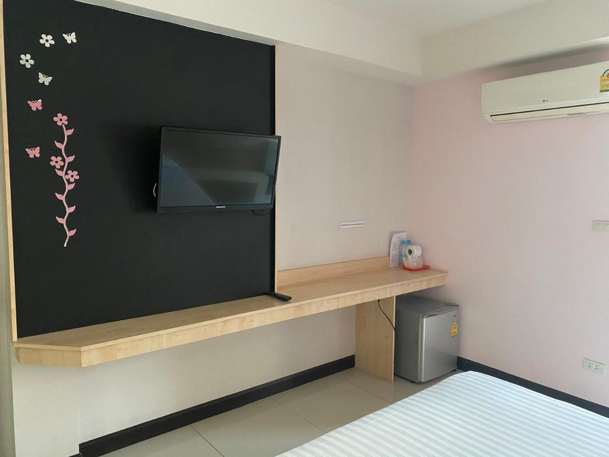 Hotel Le Lerts Living Khon Kaen Exteriör bild