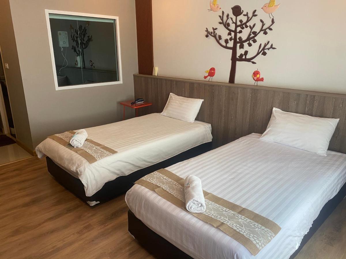 Hotel Le Lerts Living Khon Kaen Exteriör bild