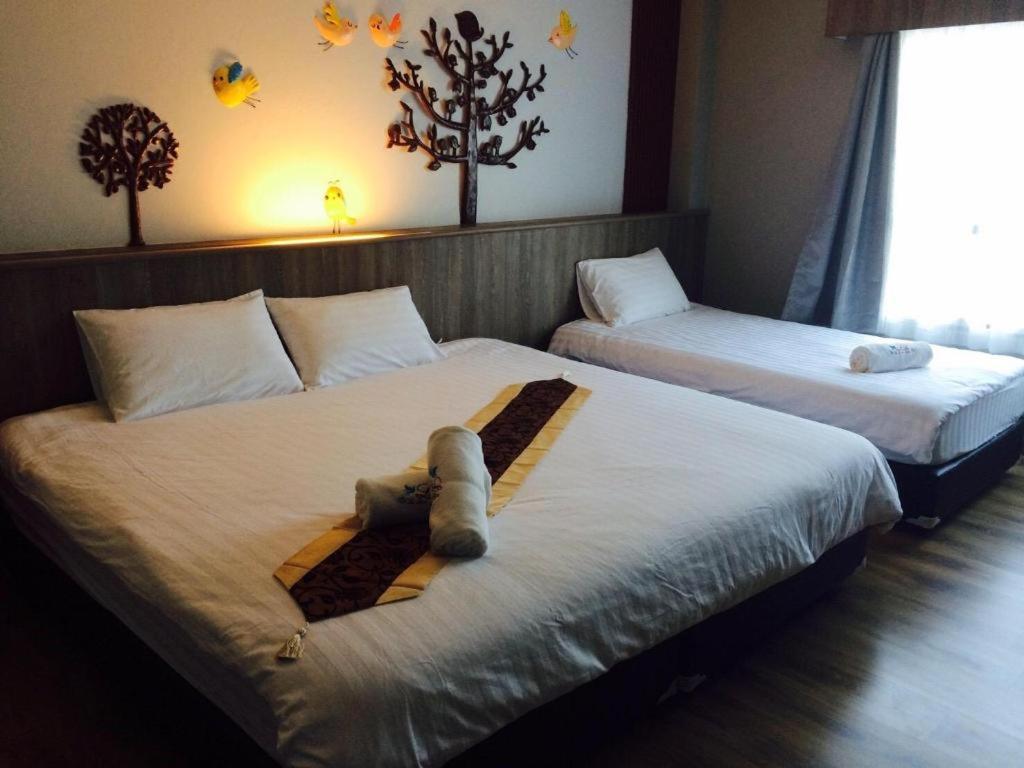 Hotel Le Lerts Living Khon Kaen Exteriör bild