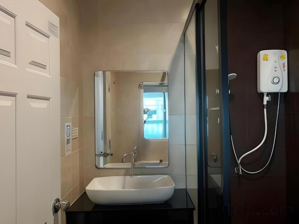 Hotel Le Lerts Living Khon Kaen Exteriör bild