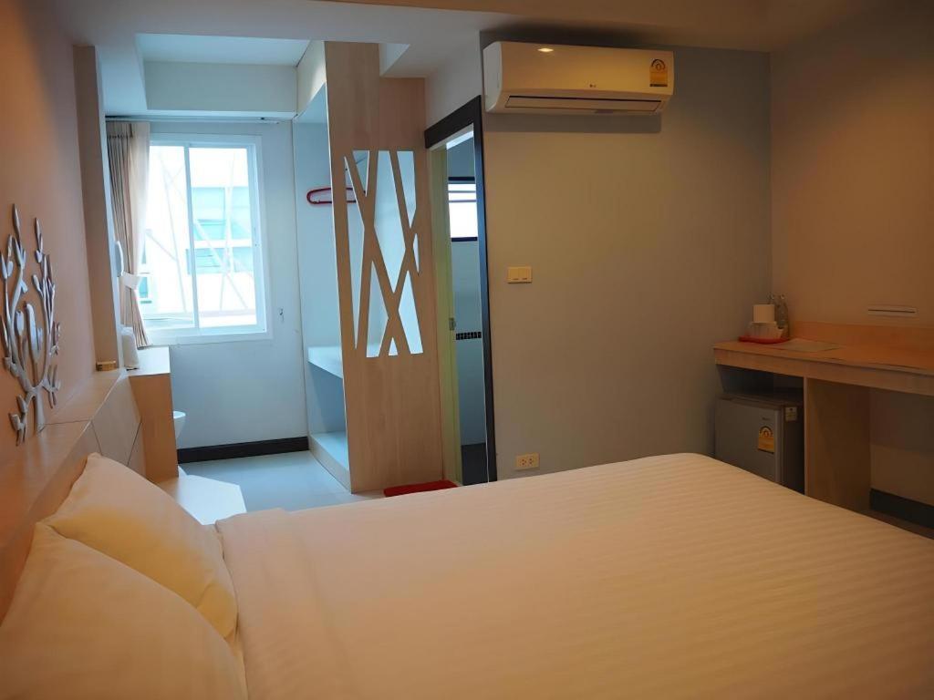 Hotel Le Lerts Living Khon Kaen Exteriör bild