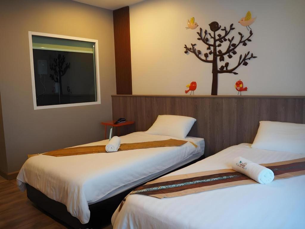 Hotel Le Lerts Living Khon Kaen Exteriör bild