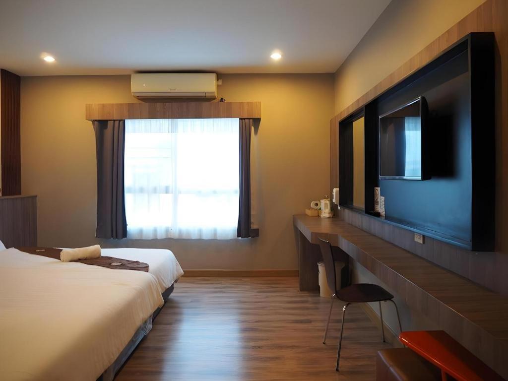 Hotel Le Lerts Living Khon Kaen Exteriör bild