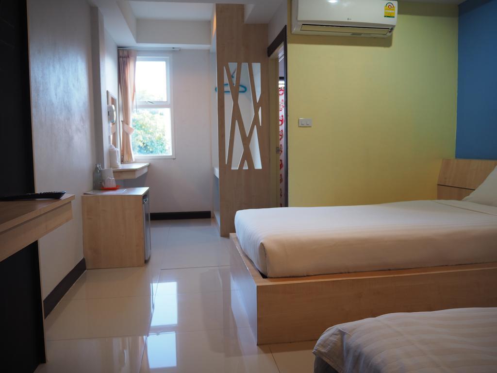 Hotel Le Lerts Living Khon Kaen Exteriör bild