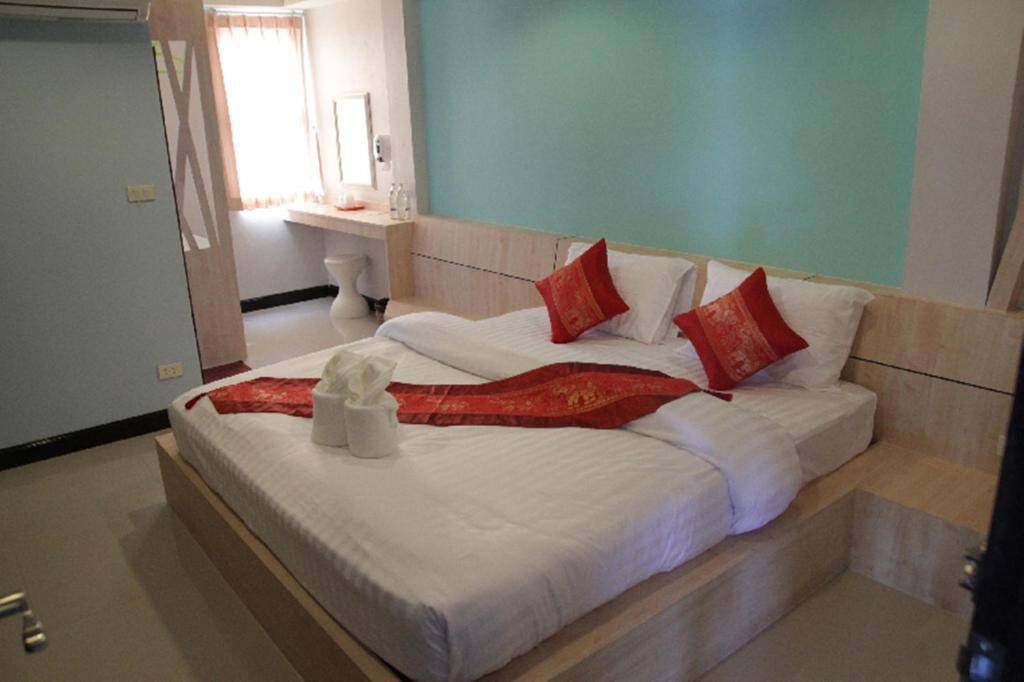 Hotel Le Lerts Living Khon Kaen Exteriör bild